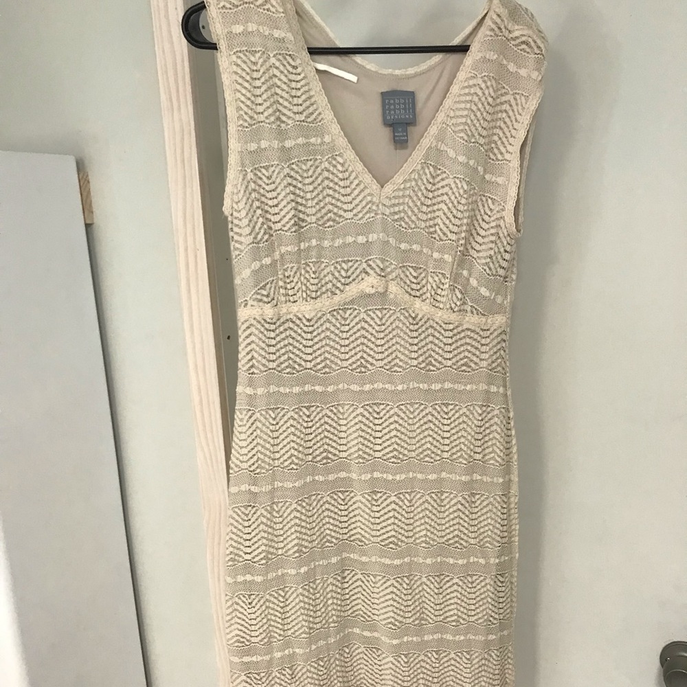 Dress sleeveless worn one time